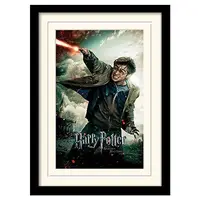 Постер в раме "Harry Potter (Deathly Hallows Part 2 - Wand)" 30 x 40 см
