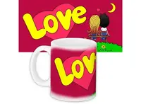 Кружка с принтом Love is.. красная