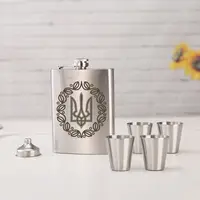 Набор фляга с рюмками "Герб з вінком", Деревянная подарочная коробка с гравировкой