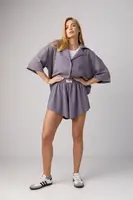 Трикотажный костюм с шортами клеш и рубашкой oversize - серый цвет, M