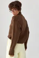 Вязаный однотонный свитер свободного фасона - коричневый цвет, ONE SIZE (есть размеры)