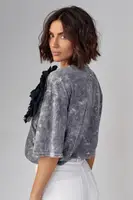 Футболка oversize у техніці тай-дай з об'ємною квіткою - чорний колір, M