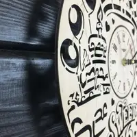 Часы настенные из дерева «Сладкие 16»