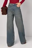 Жіночі джинси wide leg з рваними елементами - синій цвет, 34р