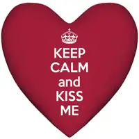 Подушка сердце XXL Keep calm and kiss me 57x57 см (6PS_15L061)