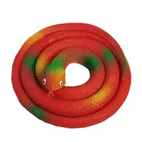 Резиновая змея 75см (красная)
