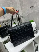 Чорна - шикарна стьобана сумочка на блискавці під клапаном, декорована знімним ланцюжком (0447)