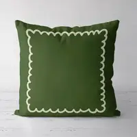 Подушка декоративная Soft Зелена з фігурною рамкою 45x45 см (45PST_24S012)