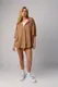 Трикотажный костюм с шортами клеш и рубашкой oversize - коричневый цвет, S
