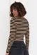 Смугаста водолазка з краплеподібним вирізом - бежевий цвет, S