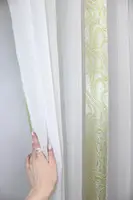 Тюль з креп-шифону. Колір білий з салатовим та золотистим. Код 1298т