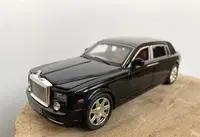 Модель автомобиля Rolls Royce Phantom 1:24 с инерционным механизмом, светом и звуком — металлическая машинка премиум-класса