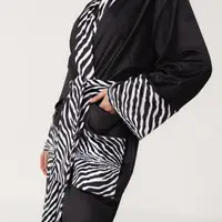 Кимоно женское из плюшевого велюра Kimono Black and White Zebra 18365 S