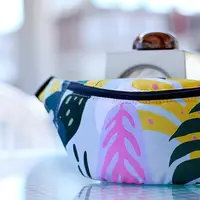 Сумка бананка Bumbag унісекс на пояс та через плече Тропічне листя 27x16 см