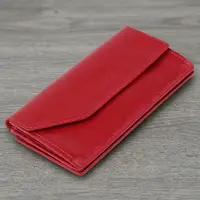 Кожаное вместительно женское портмоне GRANDE PELLE 11550 Красный