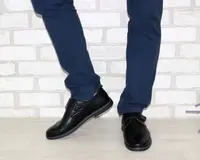 Шкільні туфлі на липучці для хлопчика чорний