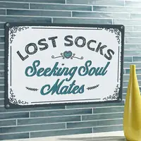 Табличка металлическая Lost socks 26х18,5 см (MET_20J024_WH)