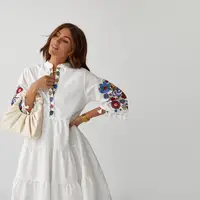 Женское платье Мечта с цветочной вышивкой L