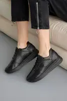 Женские кроссовки кожаные летние черные Tango 130 (36)