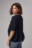 Жіноча футболка oversize з вишивкою - чорний колір, S