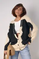 В'язаний двокольоровий кардиган на ґудзиках - чорний цвет, S