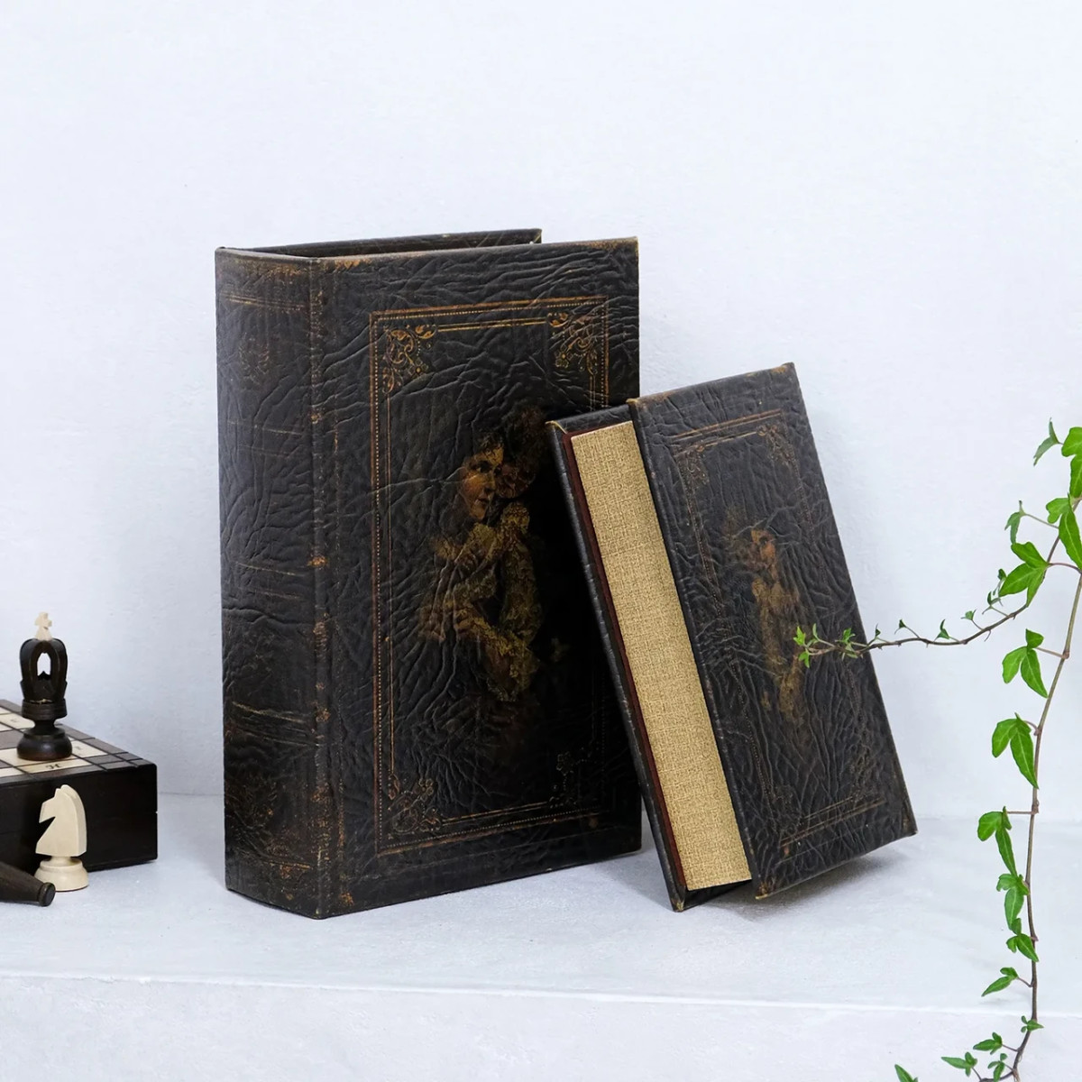 Скринька у формі книги набір з 2-х Мама з дитям Гранд Презент 27-KSH3141