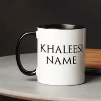 Кружка GoT "Khaleesi" именная, Черный, английский, Деревянная подарочная коробка с гравировкой, 330 мл