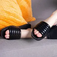 Шлепанцы женские Fashion Qihai 2841 41 размер 26 см Черный