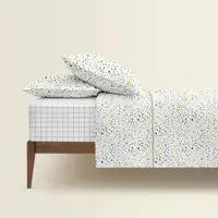 Семейная постель с простыней на резинке DOTS