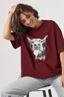 Однотонна футболка oversize з контрастним принтом добермана - бордо цвет, ONE SIZE