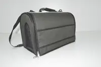 Сумка-переноска для котів і собак Бадо сіра М-41х25х26