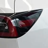 Відбивач заднього правого ліхтаря Tesla Model 3 / Model Y (1100781-99-D / 1518783-00-A)