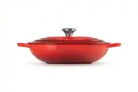 Каструля з кришкою Le Creuset Oblong Casserole 21112310602430 31 см 3.3 л вишнева