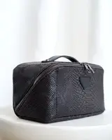 Женская косметичка «Паула» коричневая кобра