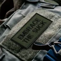 Набір шевронів 2 шт. з липучкою Embrace the suck 4х8 см вишитий патч шеврон нашивка