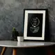 Постер "Живу в мире книг" А3, Черный-серебро, А3, русский