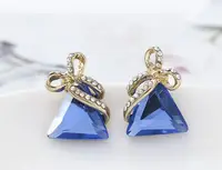 Жіночі сережки Трикутники з синіми каменями код 1536