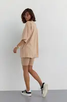 Костюм з футболкою oversize та велосипедками - кавовий колір, M