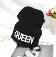 Шапка Queen черная+ белые буквы 4555 розмір 50-54