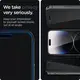 Защитное стекло Spigen для iPhone 14 Pro - (Антишпион) GLAS.tR Slim ™ Privacy (AGL05223)