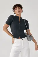 Однотонна футболка в рубчик на блискавці - темно-сірий цвет, ONE SIZE