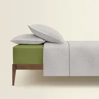 Двоспальна постільна білизна з простирадлом на резинці MINI DOTS