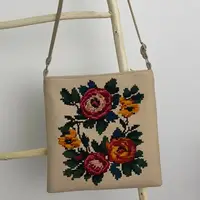 Сумка женская Taystra Мак у стилі вишивки 30x29 см (TAI_24J010)