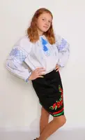 Вышитая детская блуза Марта с синей вышивкой