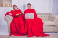 Плед с рукавами для двоих из микрофибры 180*290 см Красный UK-1009