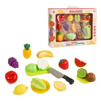 Ігровий набір продукти на липучках Kitchen, 10 фруктів, ніж, 2 тарілки та дошка для нарізання. Multicolor (155348)