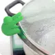 Силиконовый держатель крышки на кастрюле, зеленый