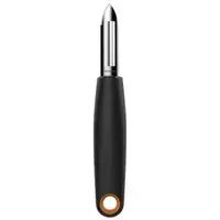 Овочечистка Fiskars FunСtional Form 1014418