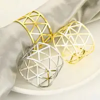 Кільце для серветок Трикутник 6902 сріблясте