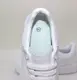 Белые женские кроссовки из натуральной кожи.